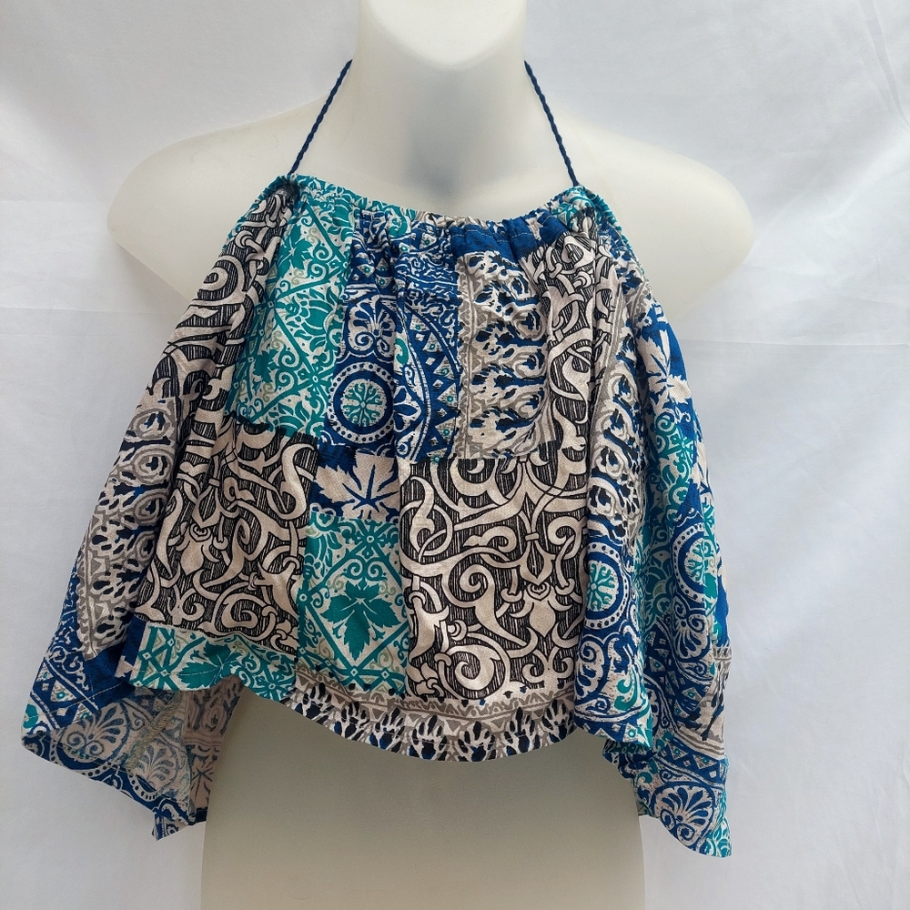 NWT Earthbound Crop With Neck Tie, XL, Blue White Teal Black